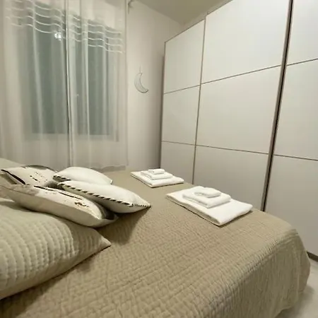 Mirsie Apartment *